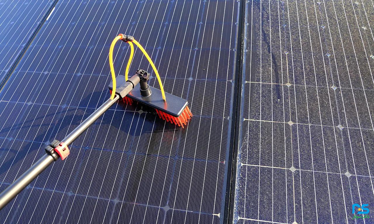 حل چالش گردوغبار: بهینهسازی عملکرد پنلهای خورشیدی در ایران حل چالش گردوغبار: بهینهسازی عملکرد پنلهای خورشیدی در ایران