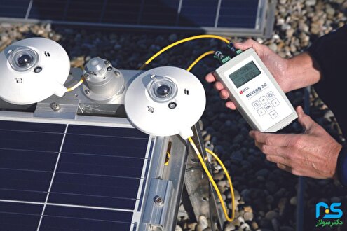 نقش سنسور تابش و بازتاب نور در ارزیابی راندمان نیروگاه خورشیدی